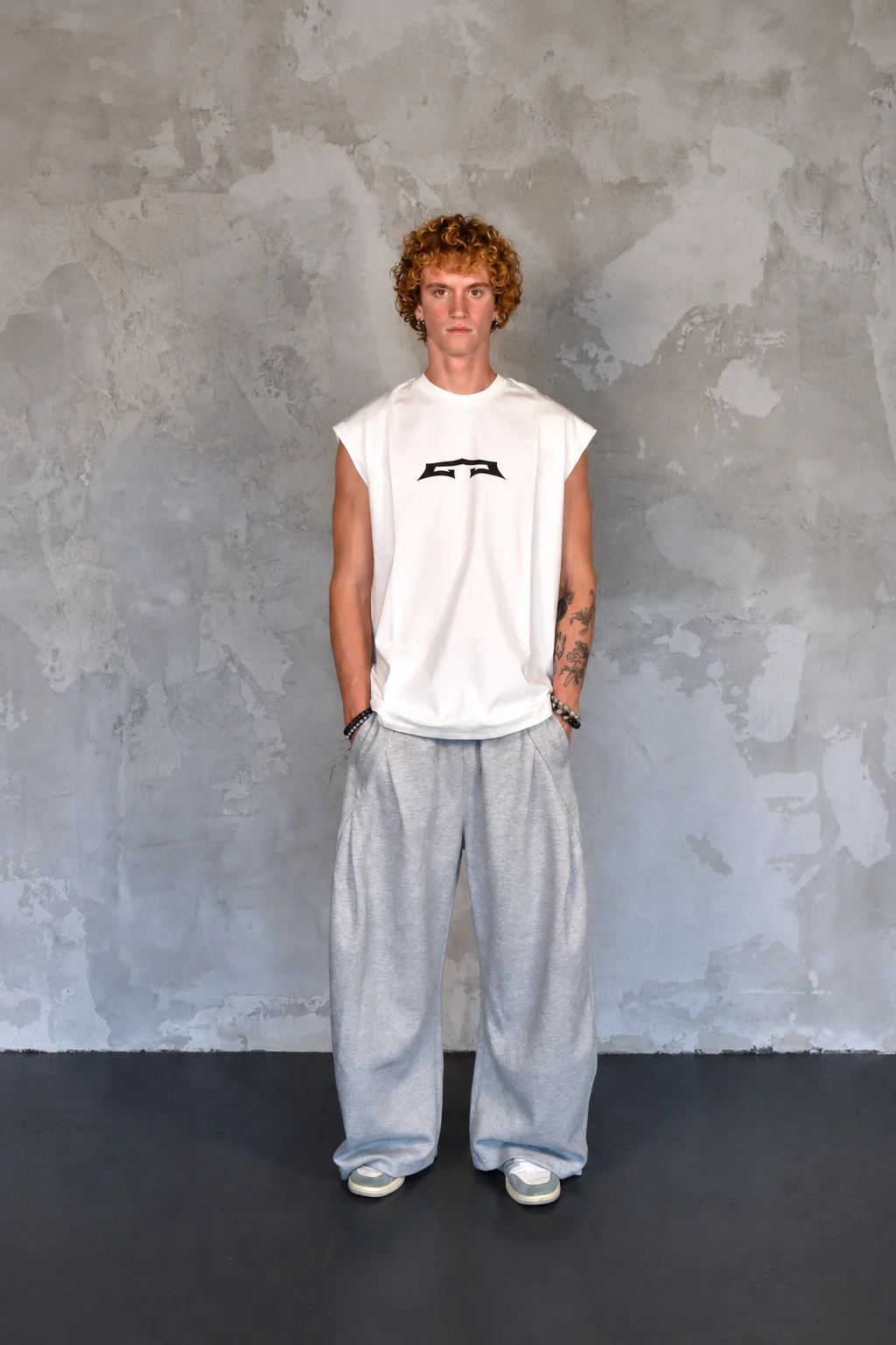 Vanguard Sleeveless Tee WHITE